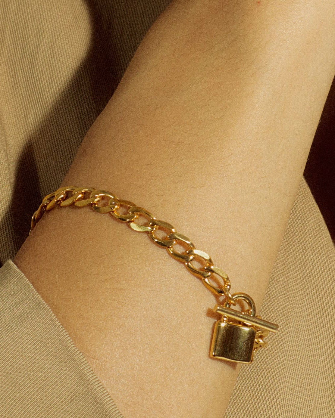 Sealed Bracelet